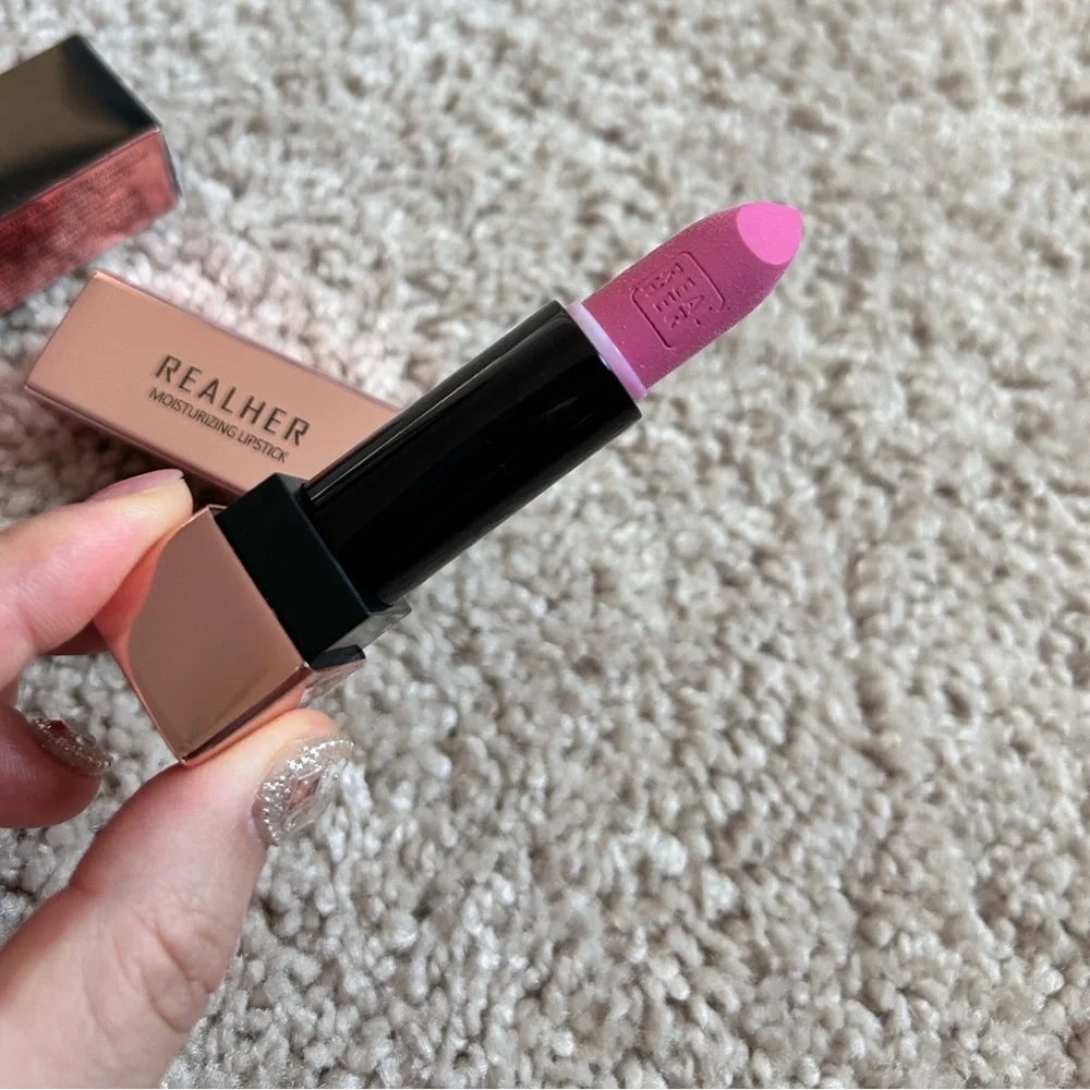 Realher Moisturizing lipstick & too faced lip injection